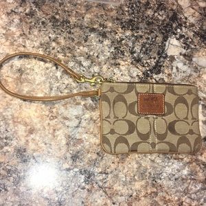 Coach Wristlet Brown with Original C’s